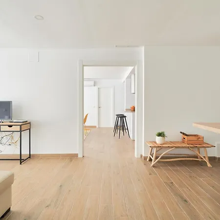 Apartamento En Primera Linea De Playa En La Malagueta Málaga